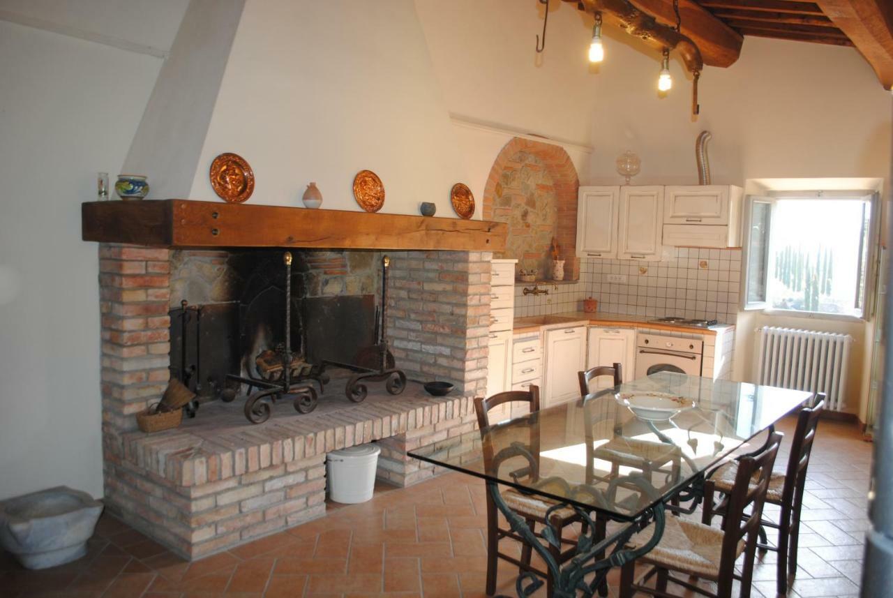 Agriturismo Fattoria Di Malavolta Флоренция Экстерьер фото